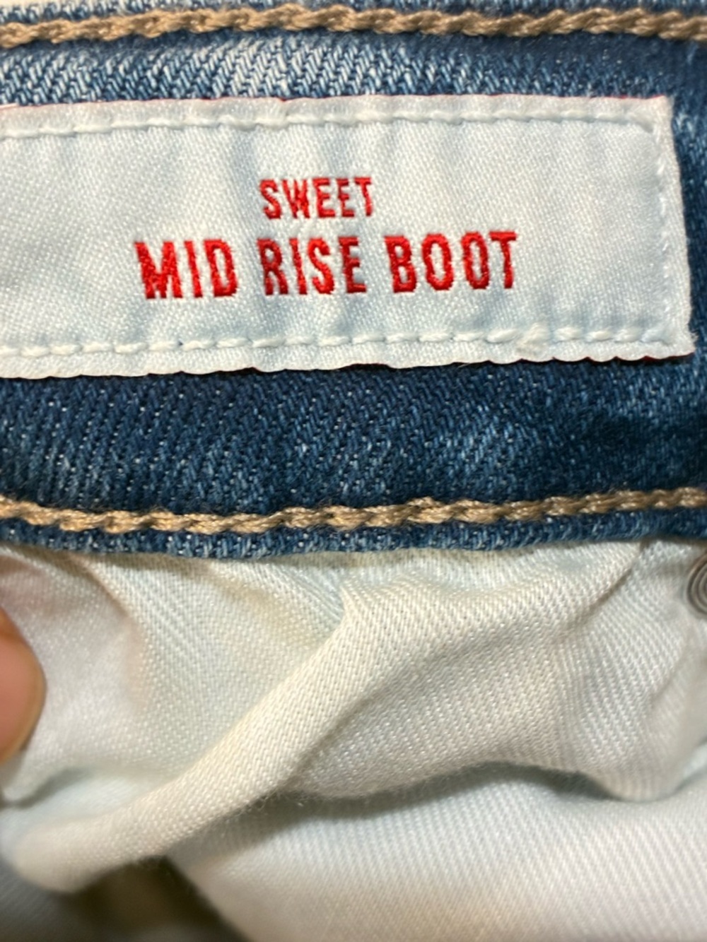 NWT Lucky Brand Sweet Mid Rise Bootcut Jeans Distressed 10/30 Women’s - Picture 8 of 9
